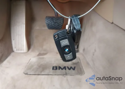 2011 BMW 328I z USA, uszkodzony, nr VIN WBAPH7C52BE683006